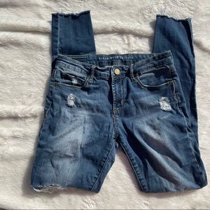 Articles of Society distressed skinny jeans sz 27/4